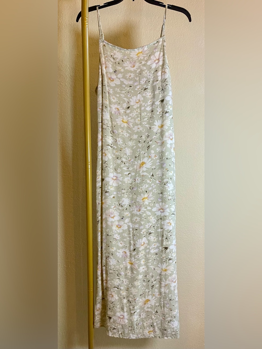 American Eagle Outfitters Sage Floral Maxi Dress with White and Yellow Blooms